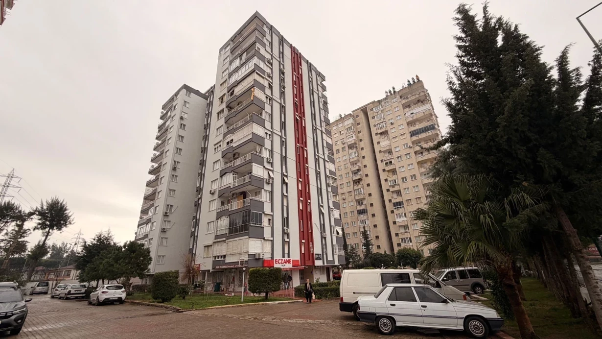 Ana və oğul bir gün fərq ilə eyni balkondan düşərək öldülər