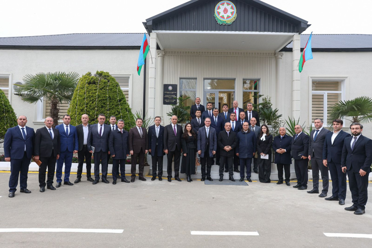 Zaur Mikayılov yeni inzibati bina ilə tanış olub - FOTOLAR