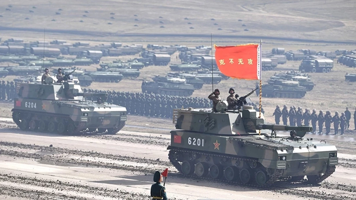 Çin Tayvanı mühasirəyə aldı