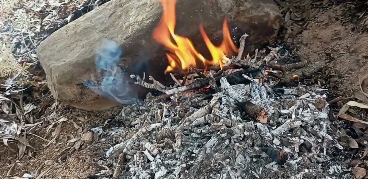 61 yaşlı kişi ocaqda yandı