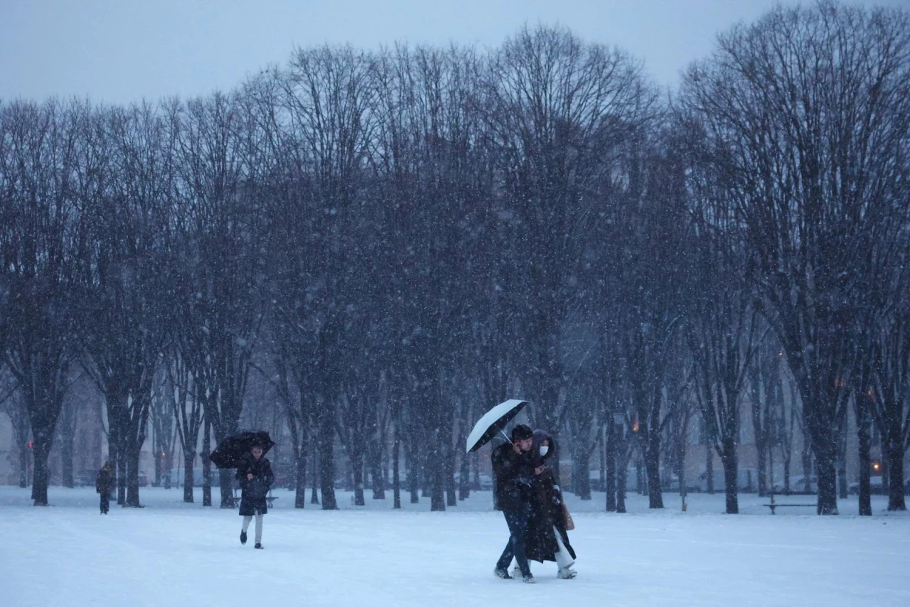 Avropada həyat iflic oldu - 6 nəfər həyatını itirdi