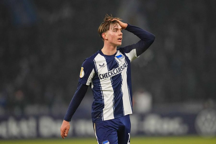 \"Bavariya\" 16 yaşlı futbolçunu hədəf aldı