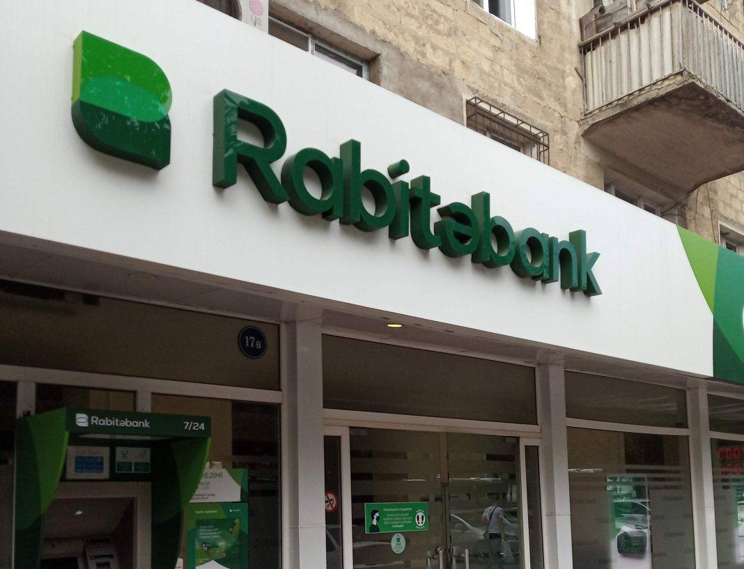 “Rabitə bank”ın texniki xətası müştərini pulsuz qoydu - ŞİKAYƏT