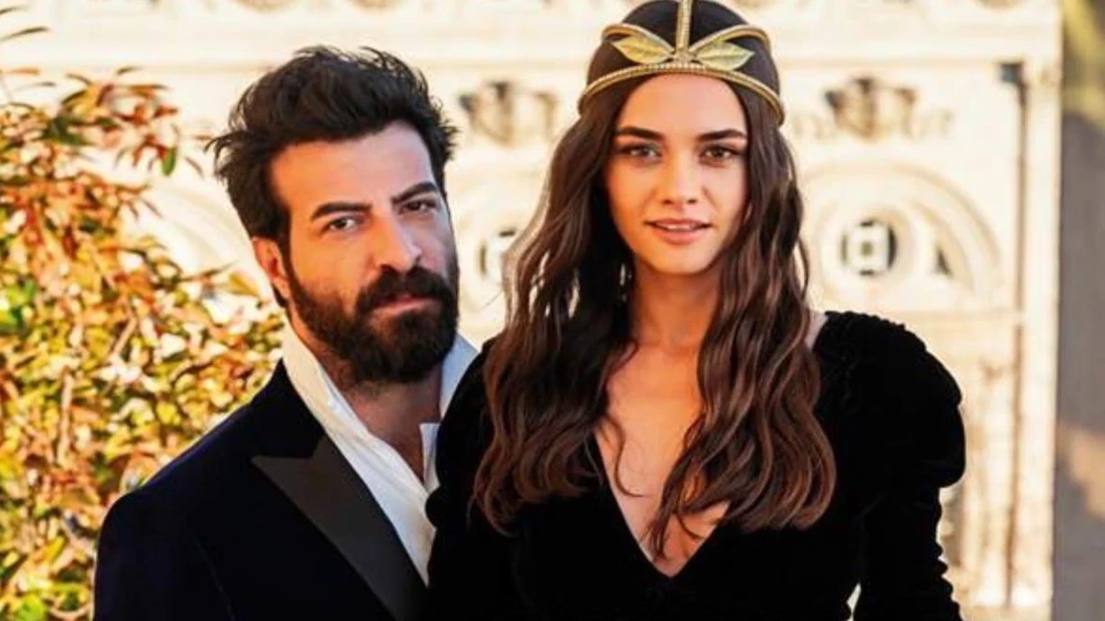 Məşhur cütlük övladları ilə fotolarını paylaşdı