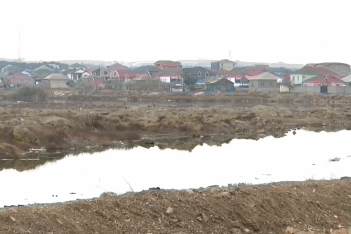 Abşeronda \"Qartal gölü\"ndə nə baş verir? - VİDEO