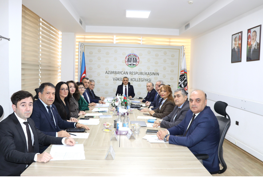 Azərbaycanda 7 vəkilə xəbərdarlıq edildi