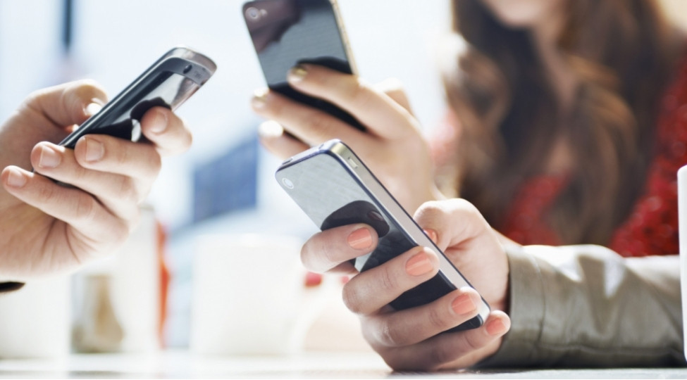 Beyin niyə dərin düşünməyi unudur? - Reels və TikTok asılılığı