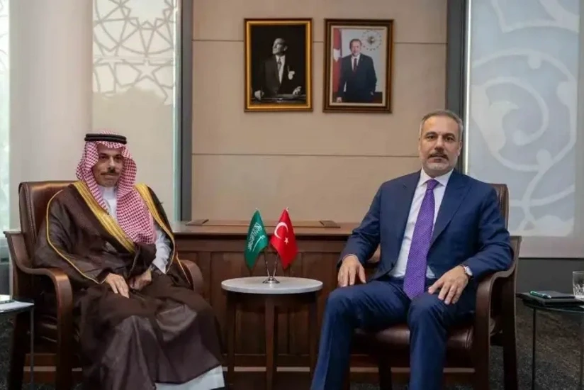 Hakan Fidan səudiyyəli həmkarı ilə müzakirə apardı