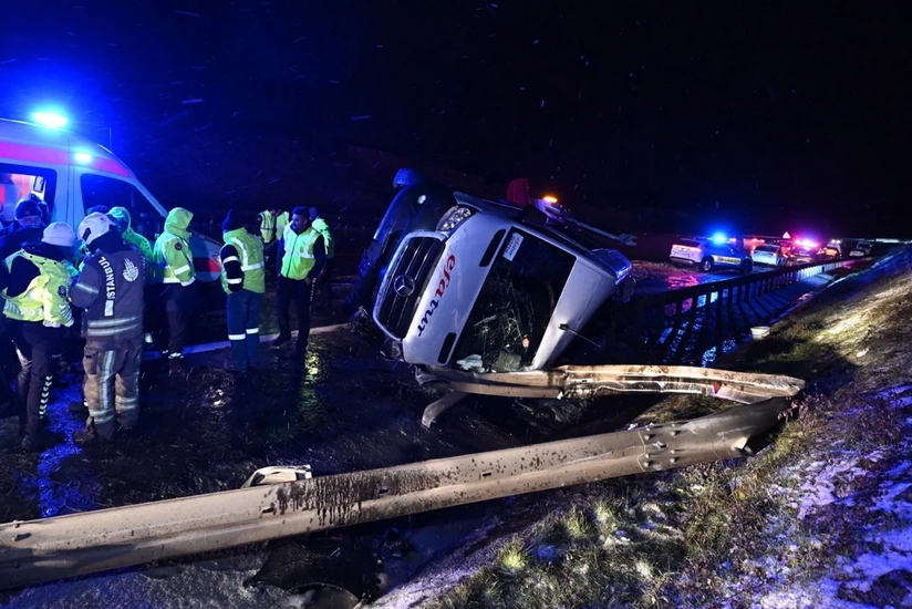 İstanbulda mikroavtobus AŞDI - Çox sayda yaralanan var&nbsp;