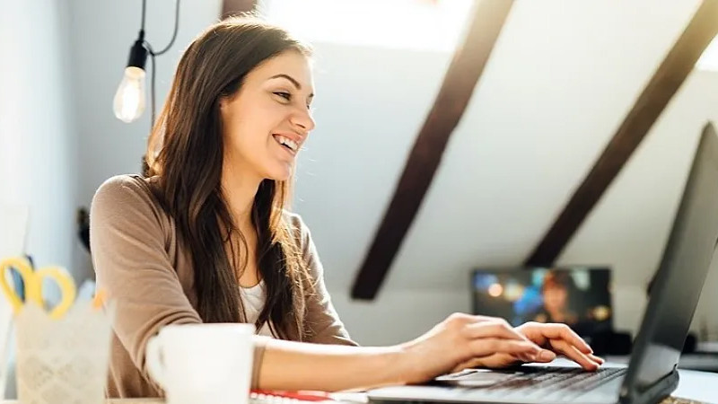 Masa arxasında işləyirsiniz? - Bunlara diqqət edin