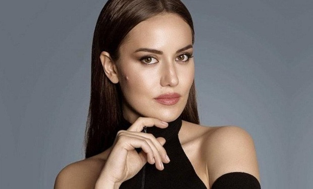 Fahriye Evcenin yeni görüntüləri gündəm oldu - FOTO