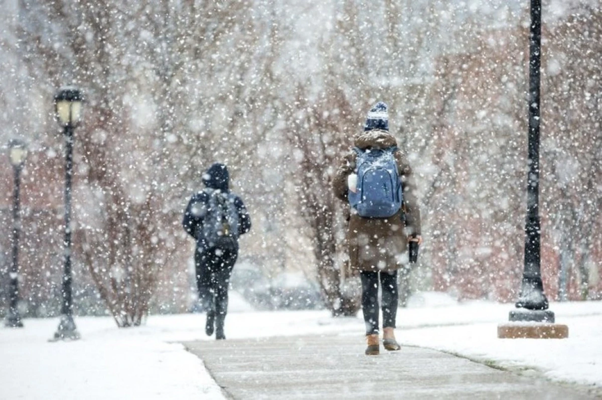 Qarlı havaya görə məktəblərdə tədrislə bağlı AÇIQLAMA&nbsp;