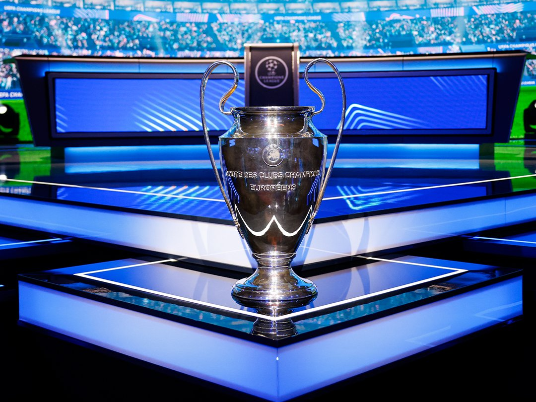 \"Qarabağ\" və \"Ayntraxt\" komandalarının start heyətləri 