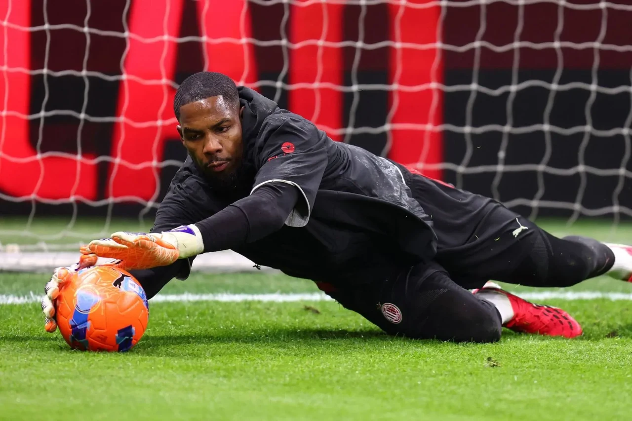 “Milan” fransalı qolkiperlə müqavilə müddətini uzatdı&nbsp;