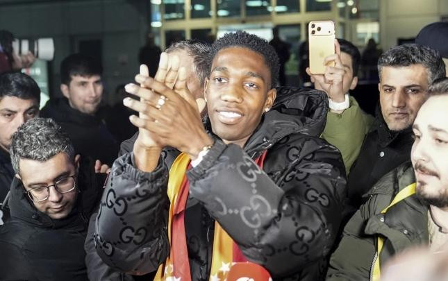 Rekord məbləğə transfer olundu - \"Qalatasaray\"a keçdi