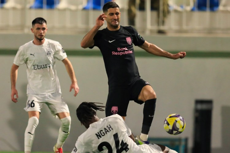 “Sabah” “Karvan-Yevlax”ı darmadağın etdi