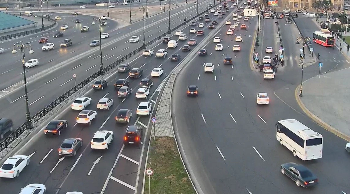 Bakının bu yollarında TIXAC var