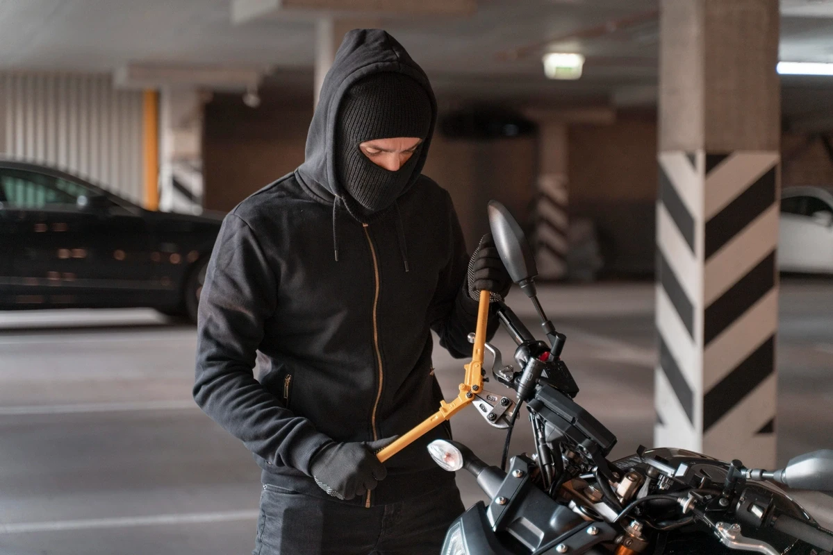 Sabunçuda moped oğurlayan saxlanıldı