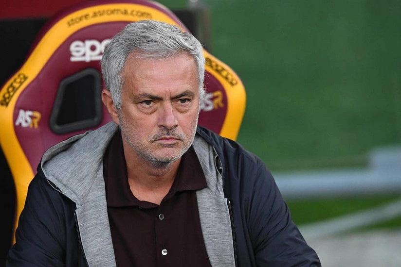 “Bu vəziyyətə səbəb “Qarabağ”a məğlubiyyətdir!” - Mourinyo