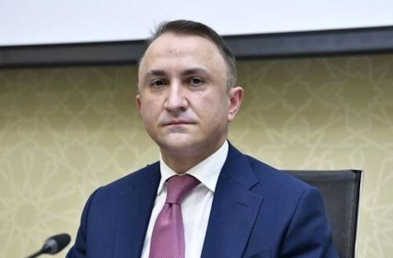 İcra başçısı müavinini və şöbə müdirini işdən çıxardı