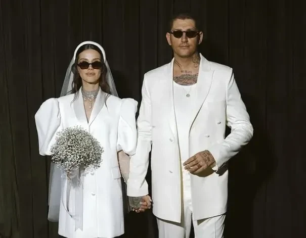 Türkiyəli məşhur aktrisa qızının ilk fotosunu paylaşdı