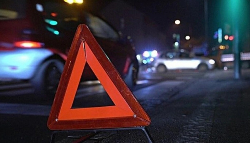 Gəncədə 2 maşın toqquşdu - Yaralılar var