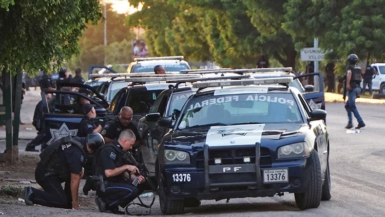 Meksikada ordu və kartel arasında atışma - Ölən və yaralananlar var
