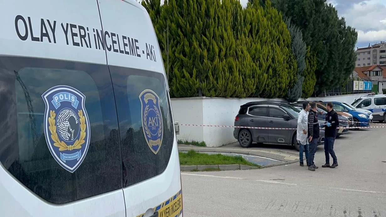 Köhnə sevgilisi müəllimi məktəbdə güllələdi