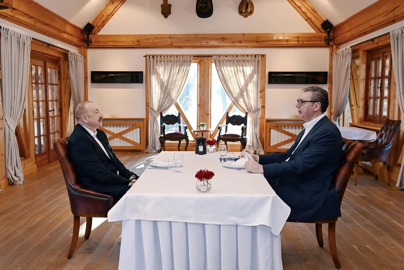 Prezidentlər qeyri-rəsmi səhər yeməyində - FOTO