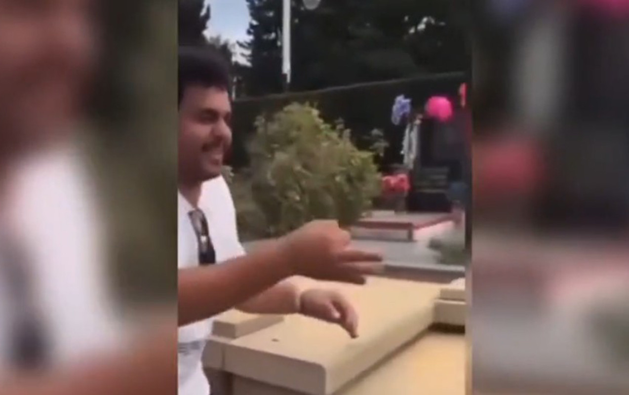 Qeyri-etik videolar çəkən əcnəbilər Azərbaycandan deportasiya edildi