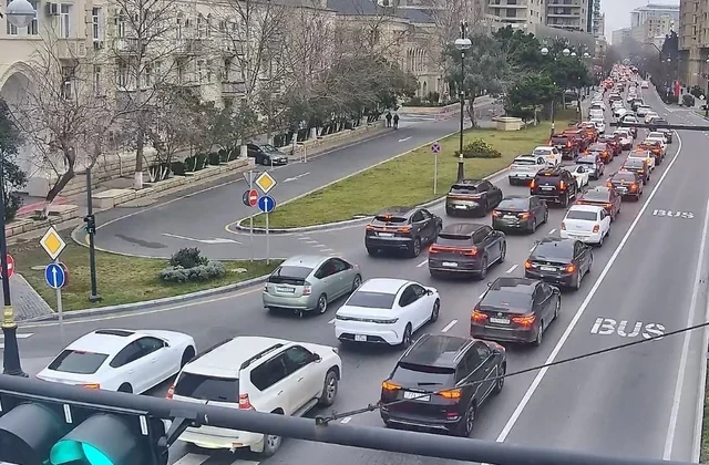 Bakıda tıxacı aradan qaldıracaq 6 TƏKLİF