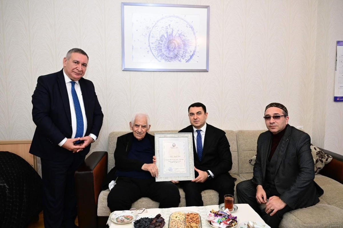 Xalq şairi evində ziyarət olunub - FOTOLAR