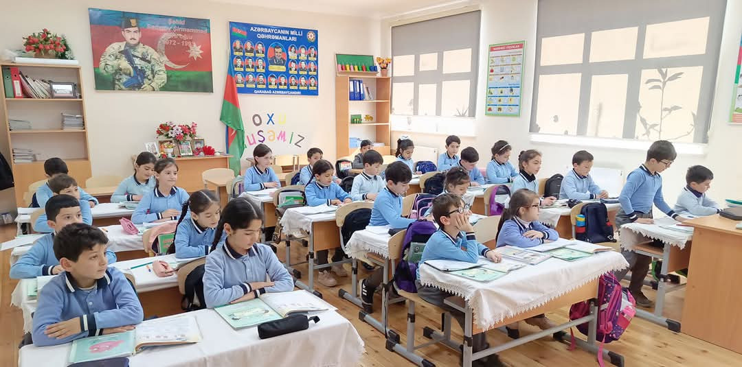 Şagirdlərin elektron yerdəyişməsinə başlanılır