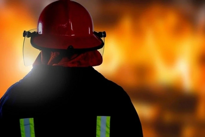 Cəlilabadda ikimərtəbəli ev YANDI