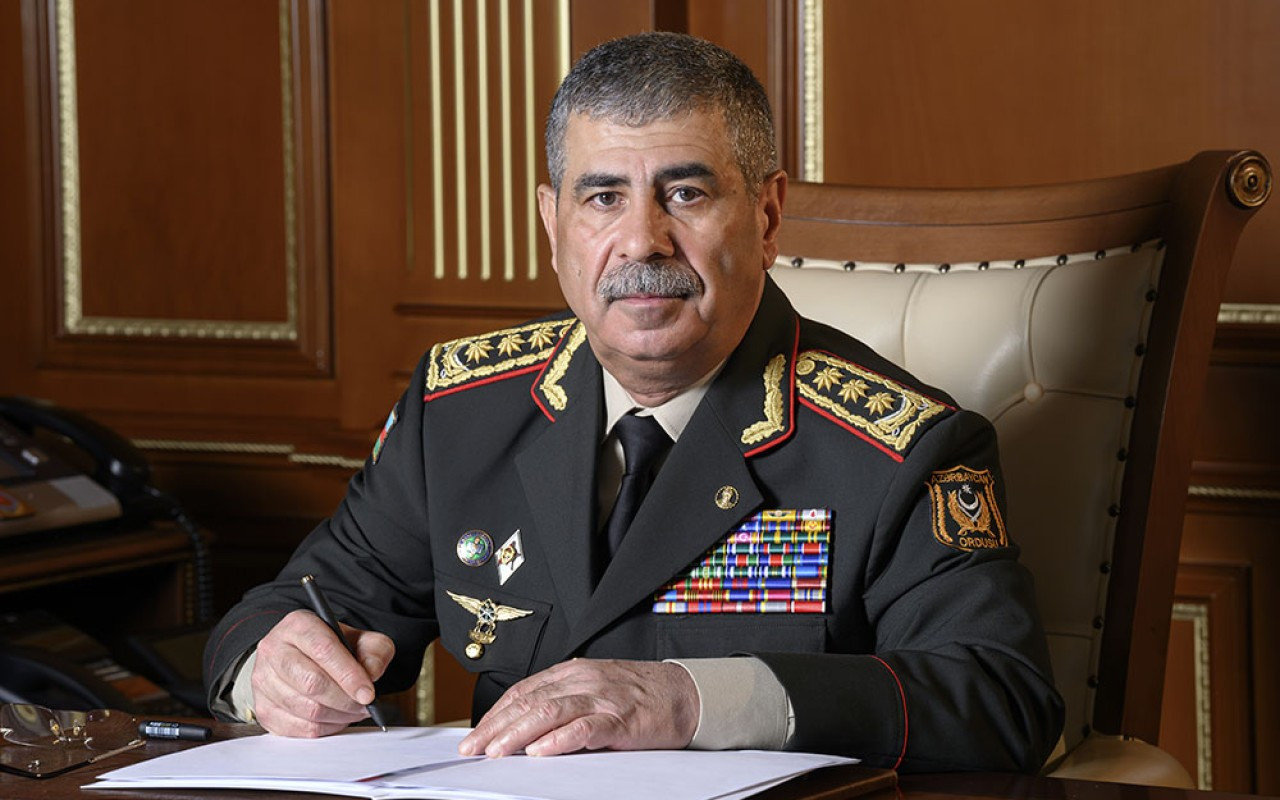 Zakir Həsənov idarə rəisini işdən çıxardı