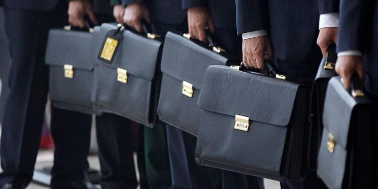 Pensiya ilə bağlı dövlət qulluqçularına YENİ TƏKLİF