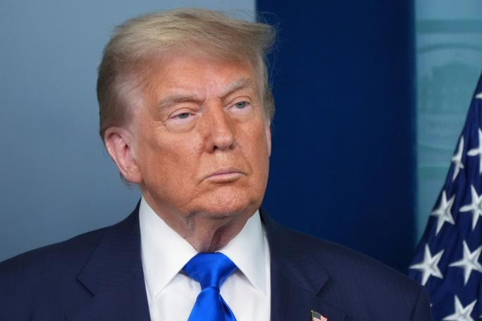 Tramp İrana qarşı əməliyyatın uzadılmasını istisna etməyib