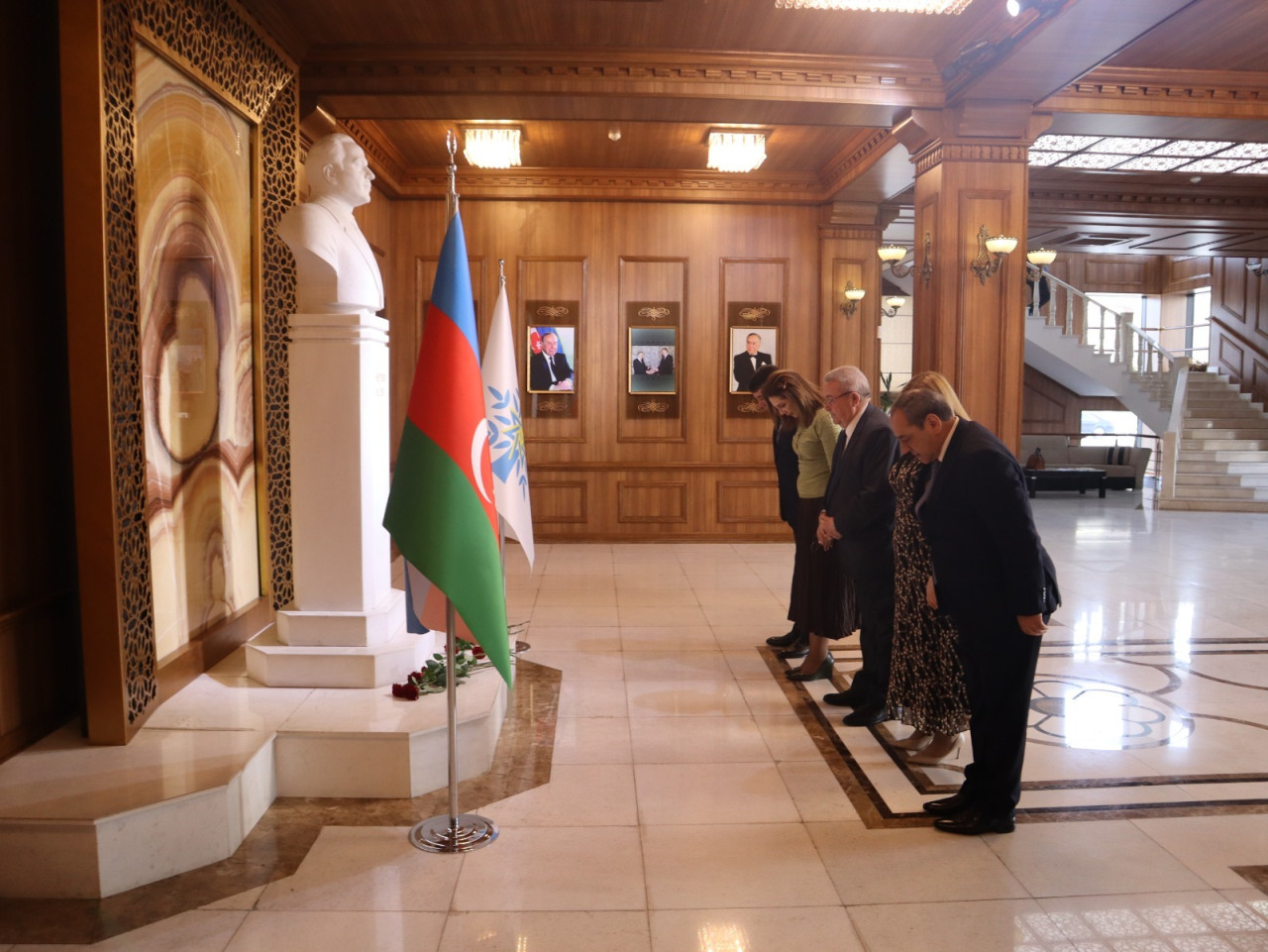 “Azərbaycan qadını: Güclü ailə, güclü cəmiyyət, güclü dövlət” mövzusunda tədbir keçirildi - FOTOLAR