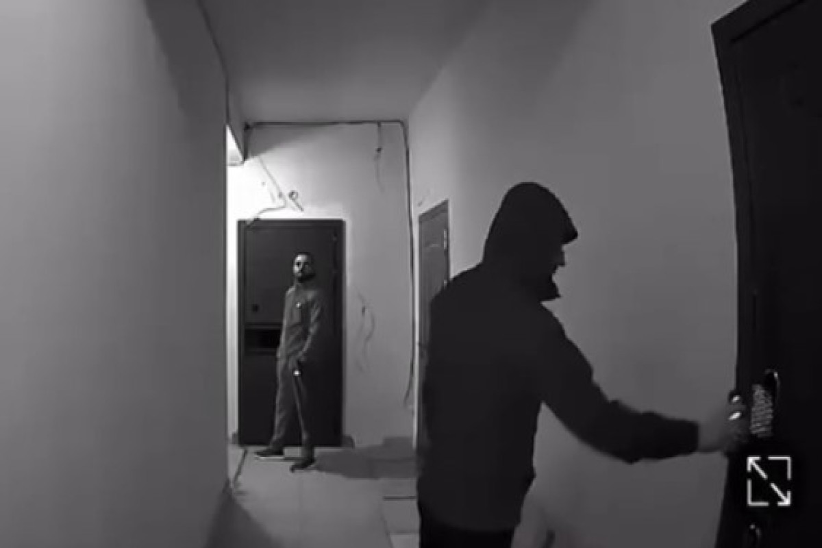 Mənzillərə oğurluq məqsədilə daxil olmağa cəhd etdi - Saxlanıldı