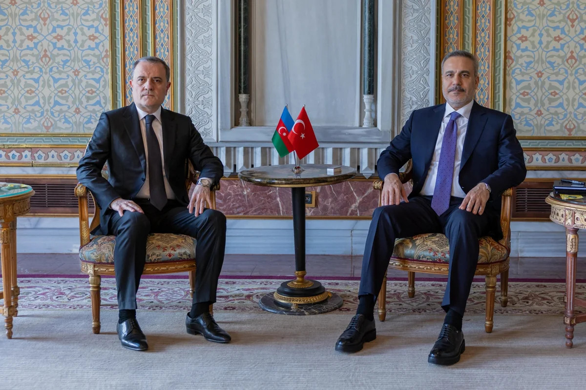 Ceyhun Bayramov türkiyəli həmkarı ilə görüşdü&nbsp;