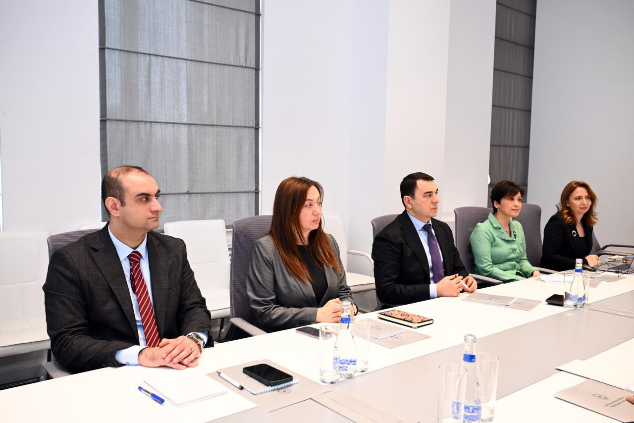 Adil Kərimli ekspert komissiyasının üzvləri ilə görüşdü - FOTO
