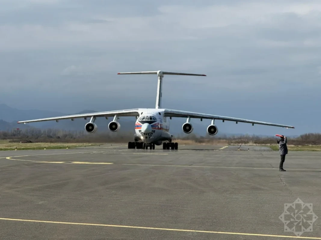 İrana humanitar yardım aparan Rusiya təyyarəsi Lənkəranda eniş etdi