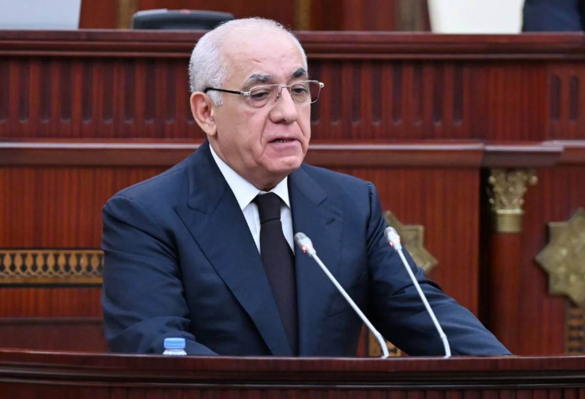 Azərbaycan hökuməti hesabat verir