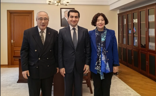 Prezidentin köməkçisi daha bir görüş keçirdi