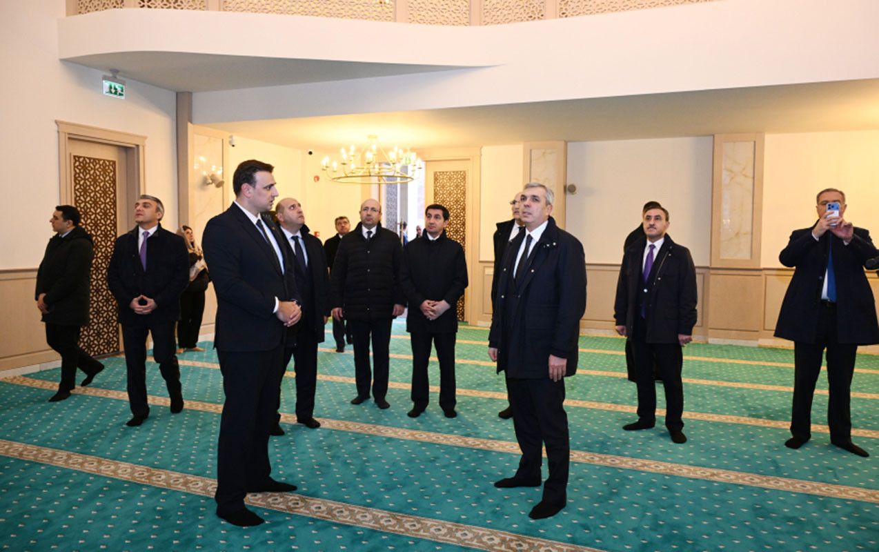 Samir Nuriyev Hadrut məscidində - Fotolar