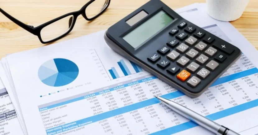 Dövlət qulluqçularının maaşlarının baza hissəsi artırıldı