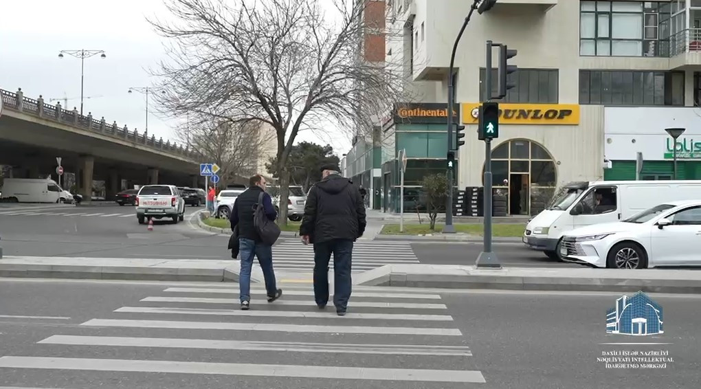 Bakıda daha bir ünvanda işıqfor quraşdırıldı - VİDEO