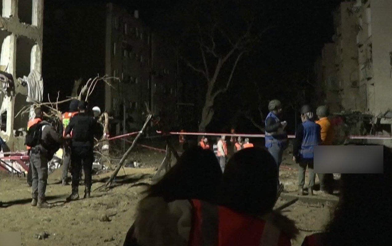 İran İsrailin cənubunu vurdu - Onlarla yaralı var / VİDEO