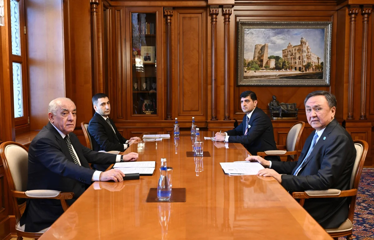 Əli Əsədov TDT-nin Baş katibi ilə görüşdü