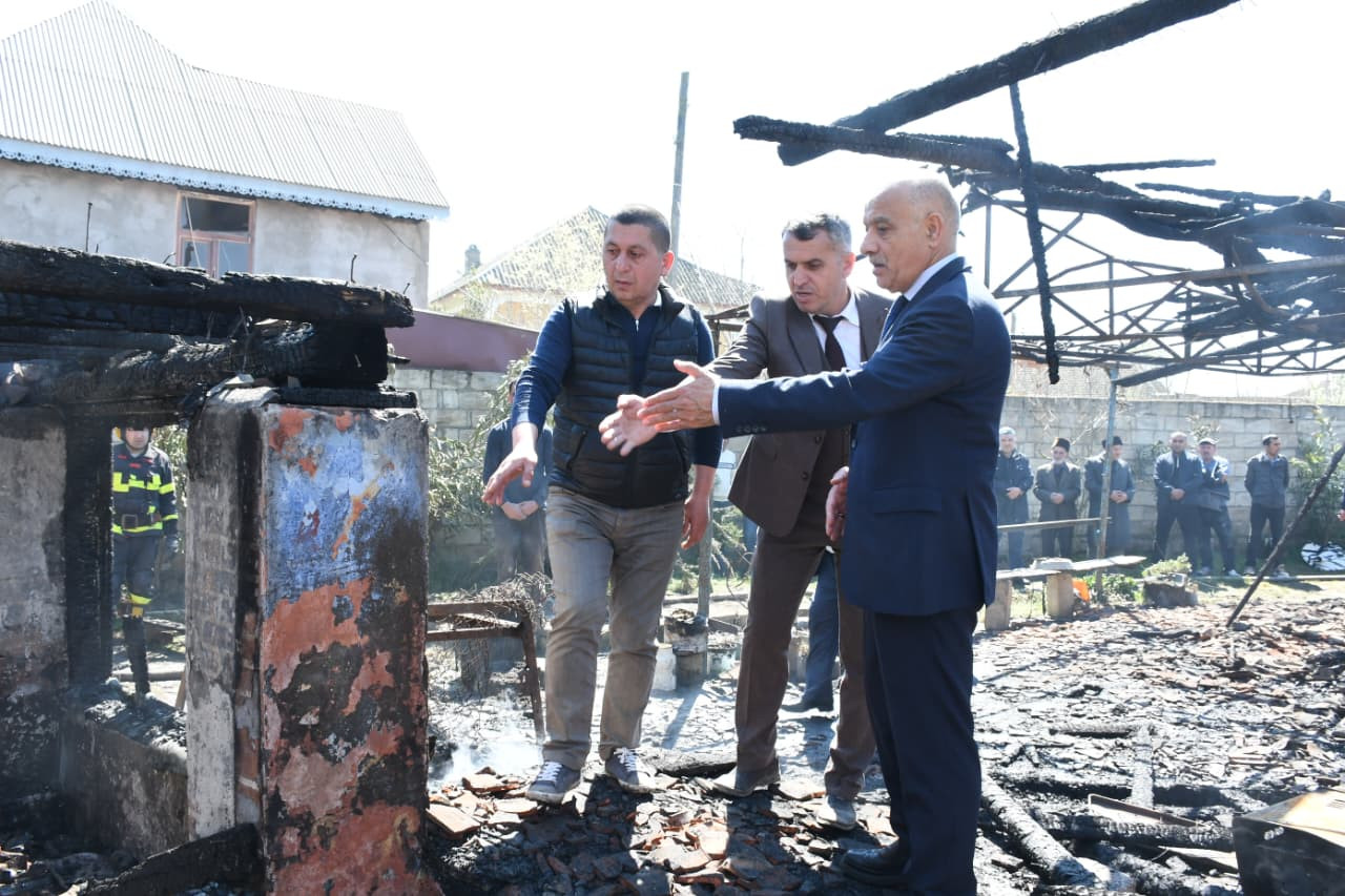 Masallıda baba və nəvə yanaraq öldü - İcra başçısı hadisə yerinə getdi